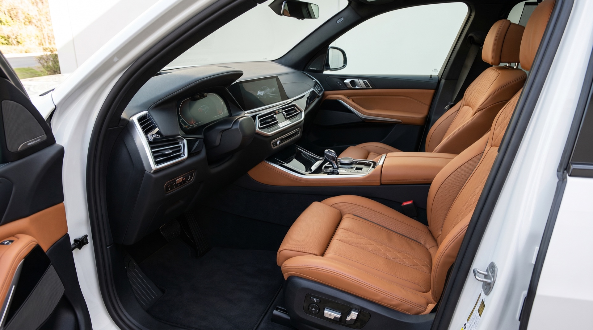 Same SUV interior after Elevate detailing — spotless
